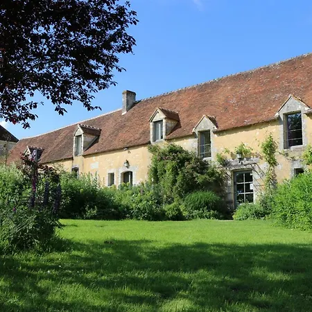 Le Bourgis Bed & Breakfast 4*