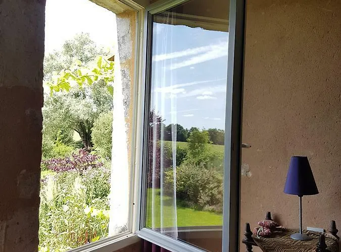 Le Bourgis Bed and breakfast 4*