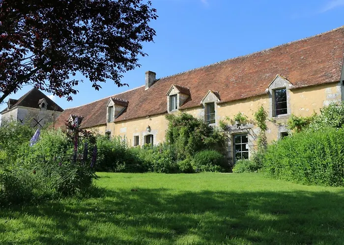 Le Bourgis Bed & Breakfast 4*